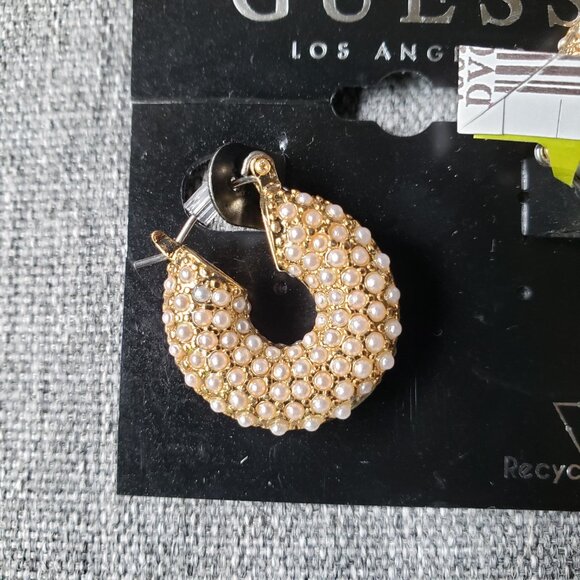 BNWT GUESS goldtone embellished faux pearls solid hoop earrings (OS) - Picture 3 of 4